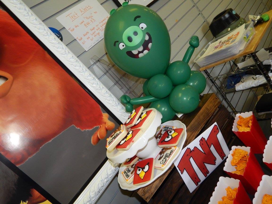 Crash our Bash Angry Birds Birthday Party - Project Nursery, image size:1152x864