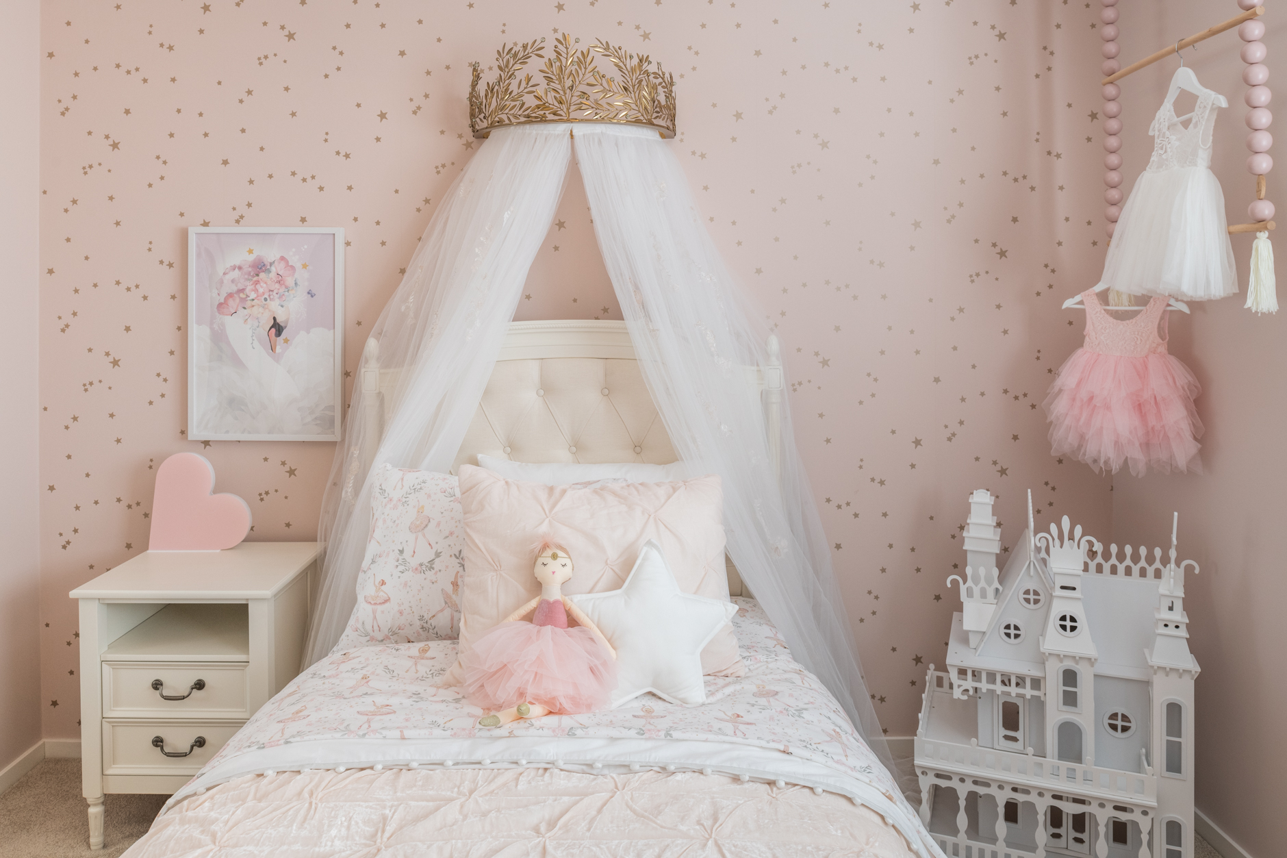 Princess bedroom | SNURK, image size:1880x1253